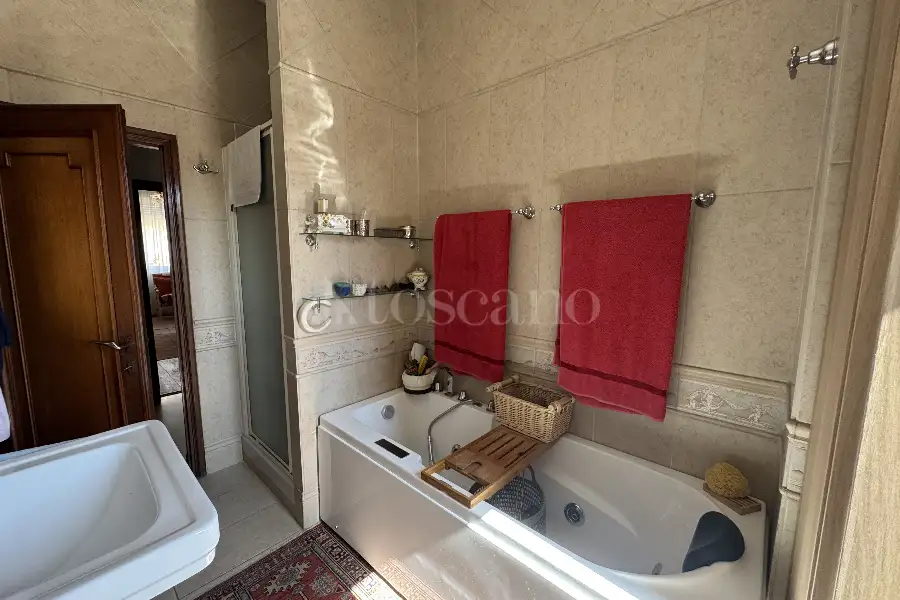 Casa in vendita di 232 mq a €1.100.000 (rif. 5/2026)