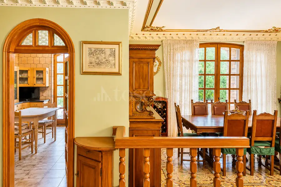 Villa in vendita di 500 mq a €1.100.000 (rif. 22/2026)