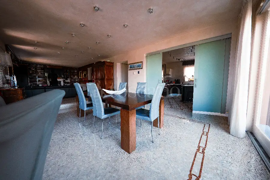 Casa Indipendente in vendita di 340 mq a €1.490.000 (rif. 24/2026)