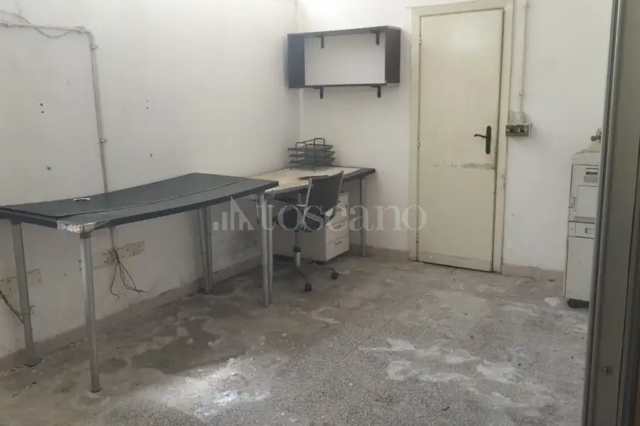 Laboratorio in vendita di 210 mq a €129.000 (rif. 14/2026)