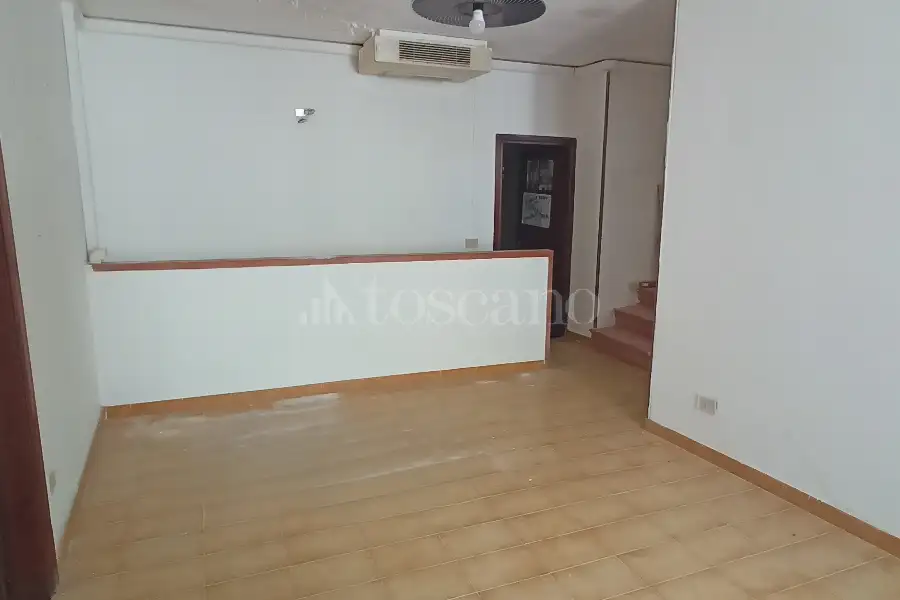 Casa in vendita di 480 mq a €450.000 (rif. 37/2026)