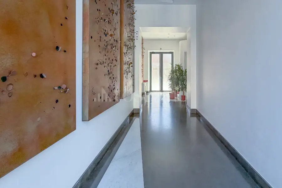 Negozio in vendita di 250 mq a €1.450.000 (rif. 87/2026)
