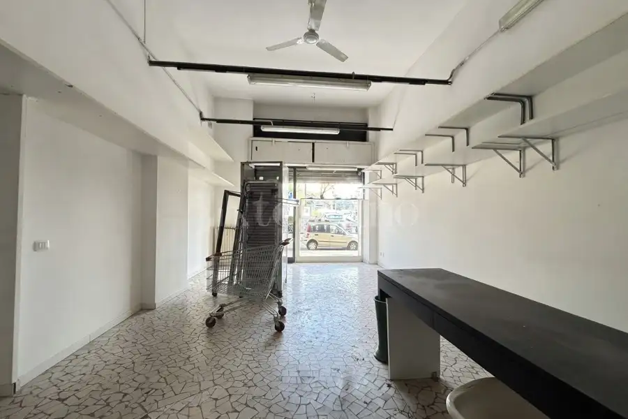 Negozio in vendita di 30 mq a €65.000 (rif. 58/2026)