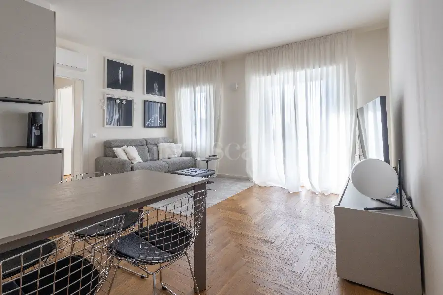 Casa in vendita di 90 mq a €850.000 (rif. 41/2025)