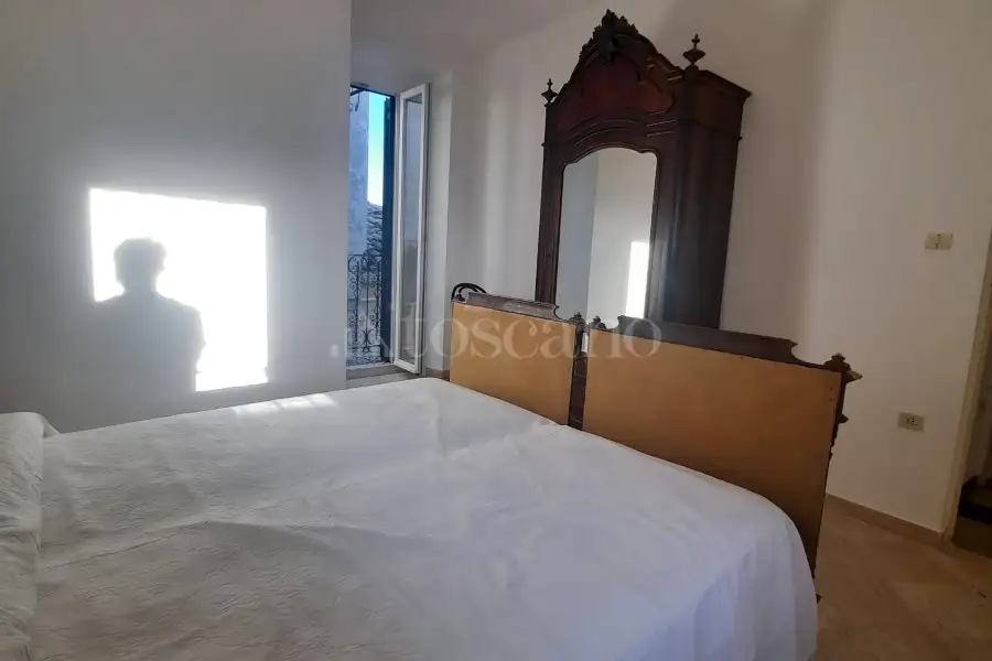 Palazzo in vendita di 200 mq a €165.000 (rif. 5/2026)