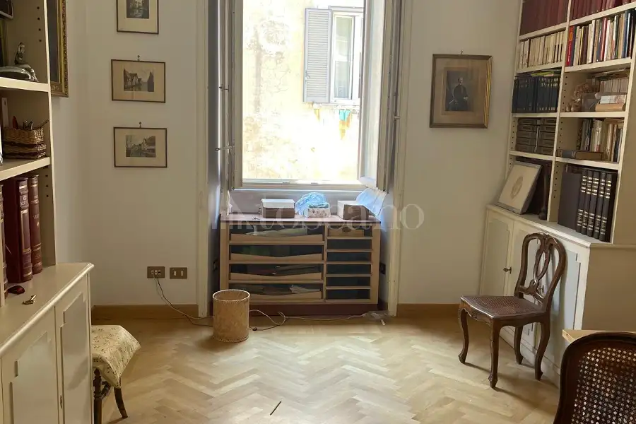 Casa in vendita di 215 mq a €1.280.000 (rif. 34/2026)