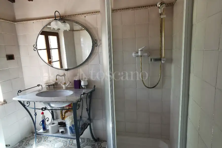 Casale in vendita di 300 mq a €570.000 (rif. 24/2022)