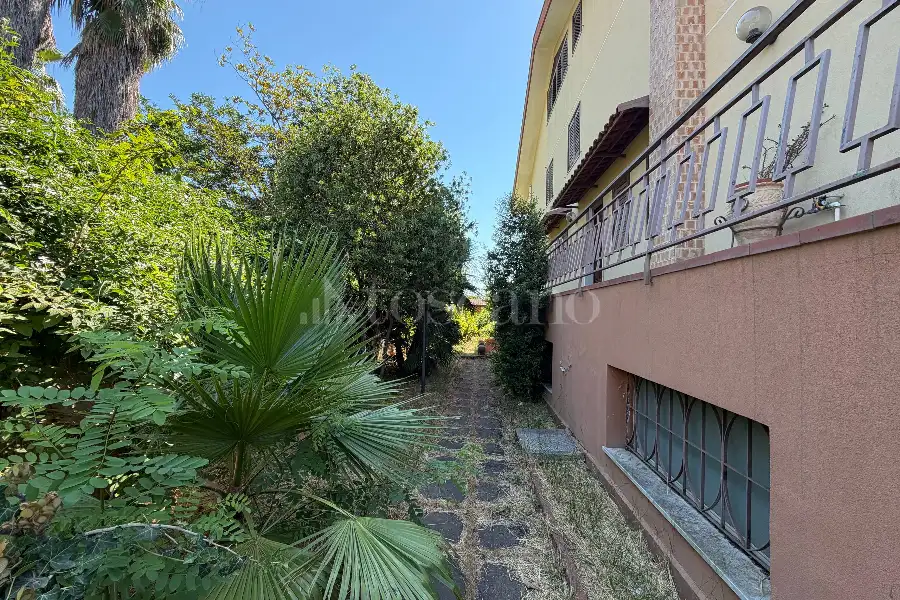 Villa in vendita di 330 mq a €498.000 (rif. 120/2026)