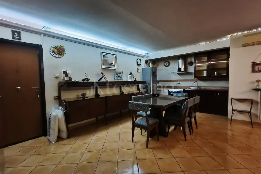 Villa Plurifamiliare in vendita di 210 mq a €585.000 (rif. 56/2026)