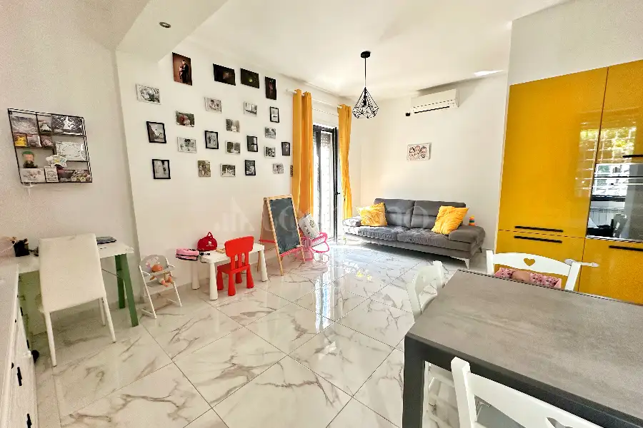 Villa Bifamiliare in vendita di 80 mq a €195.000 (rif. 25/2026)