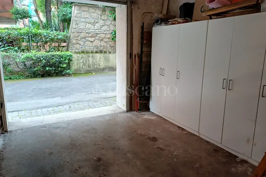Box in affitto di 18 mq a €230 (rif. 8/2026)