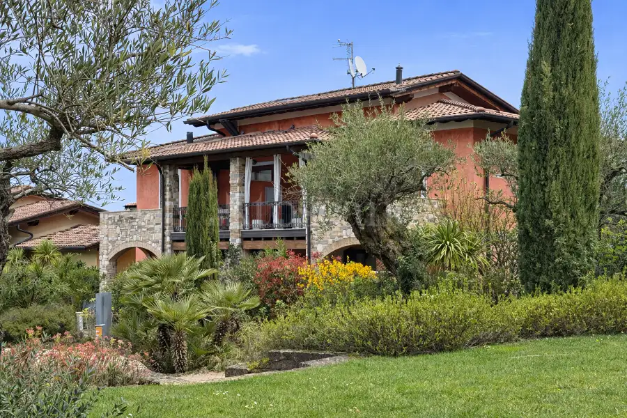 Casa in vendita di 80 mq a €350.000 (rif. 16/2026)