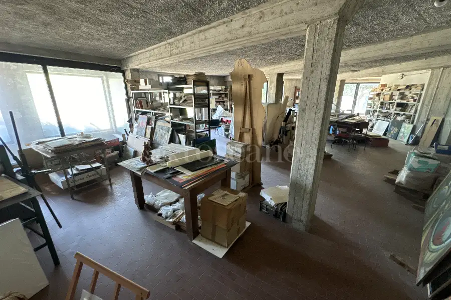 Casa in vendita di 800 mq a €879.000 (rif. 109/2024)