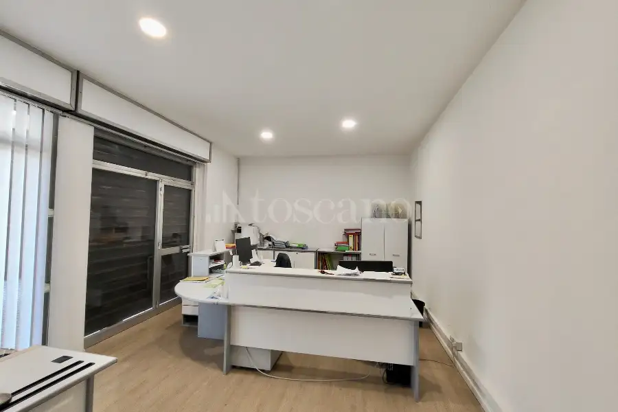 Negozio in affitto di 90 mq a €600 (rif. 38/2026)