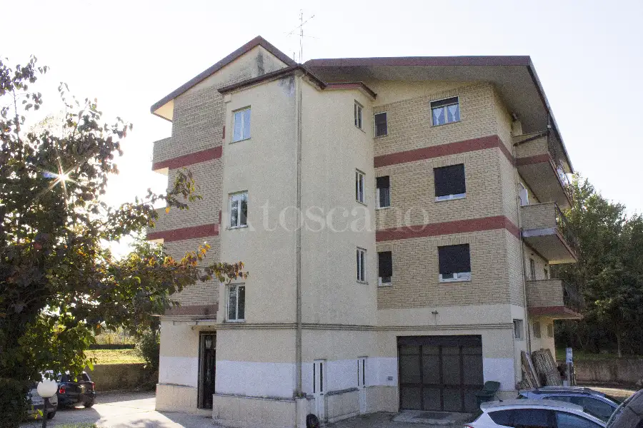 Palazzo in vendita di 800 mq a €390.000 (rif. 20/2024)