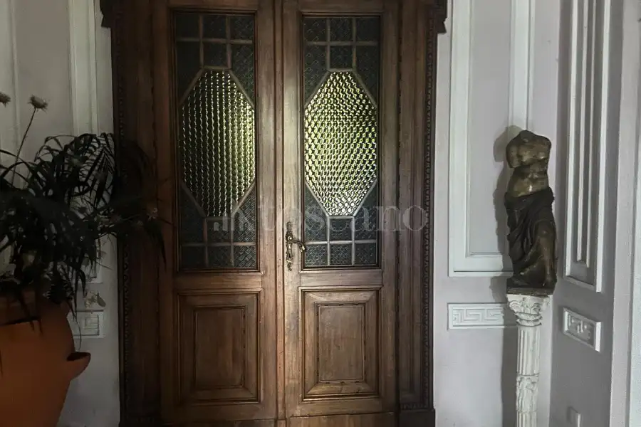 Villa in vendita di 1.000 mq a €2.000.000 (rif. 57/2026)