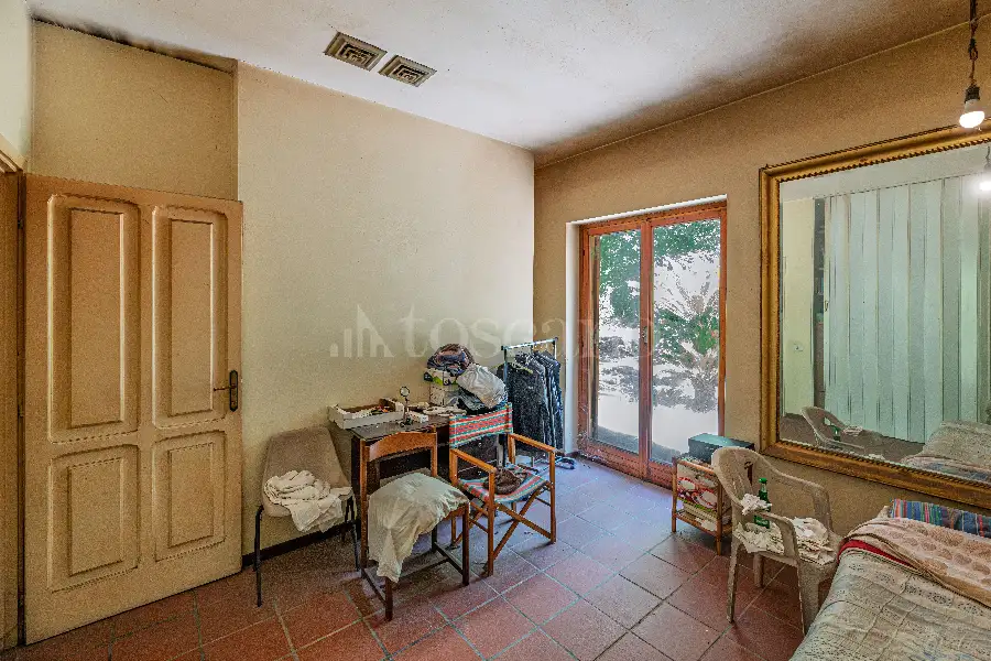 Villa Bifamiliare in vendita di 270 mq a €390.000 (rif. 15/2026)