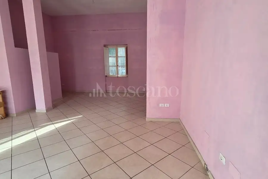 Negozio in vendita di 68 mq a €58.000 (rif. 30/2026)