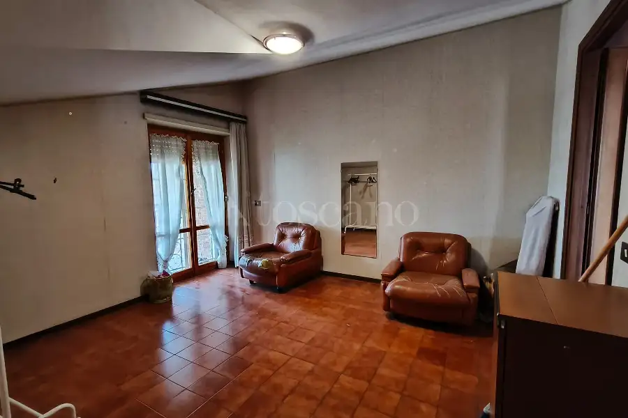 Villa Plurifamiliare in vendita di 270 mq a €485.000 (rif. 51/2026)