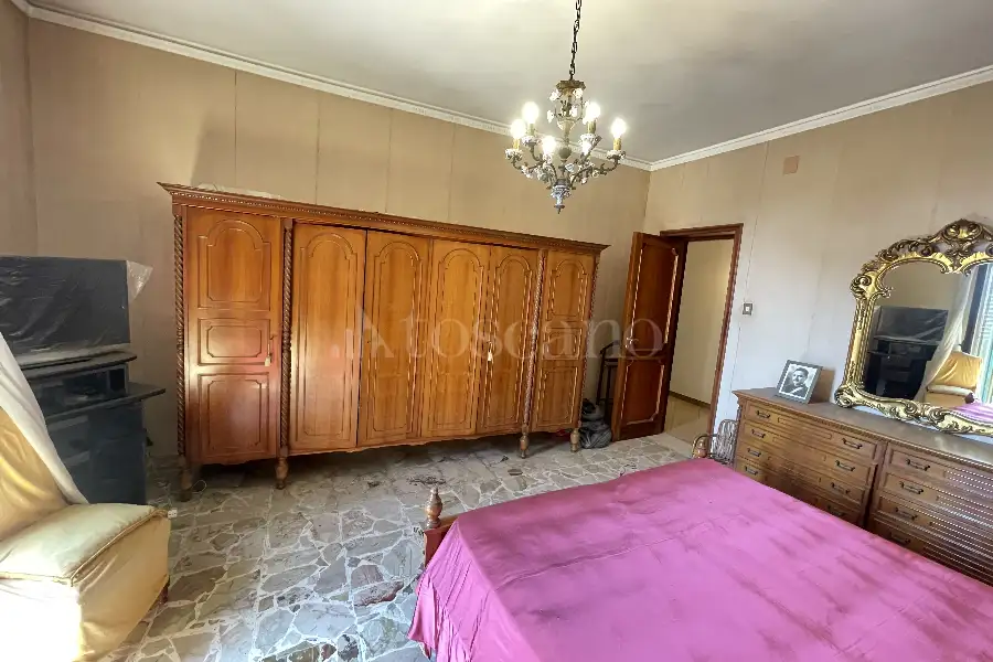 Casa Indipendente in vendita di 213 mq a €150.000 (rif. 14/2025)