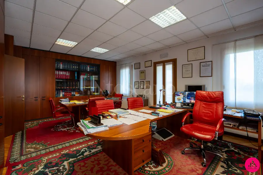 Casa in vendita di 206 mq a €259.000 (rif. 147/2026)