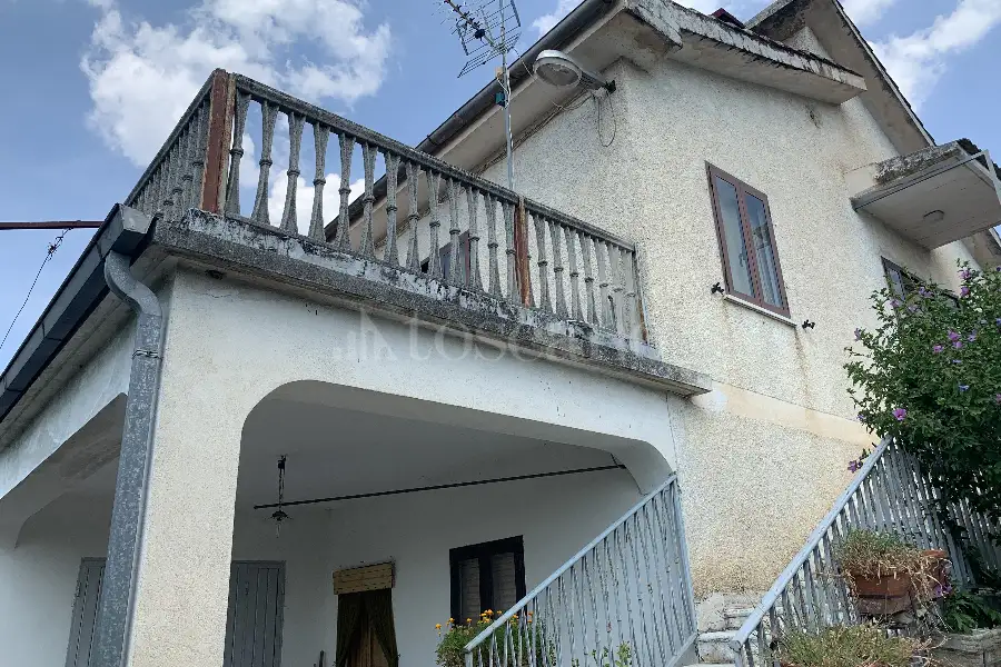 Casa Indipendente in vendita di 150 mq a €180.000 (rif. 20/2024)