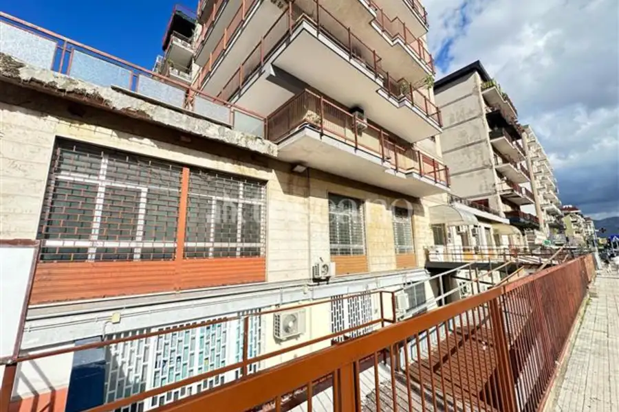 Ufficio in vendita di 1.232 mq a €550.000 (rif. 26/2026)