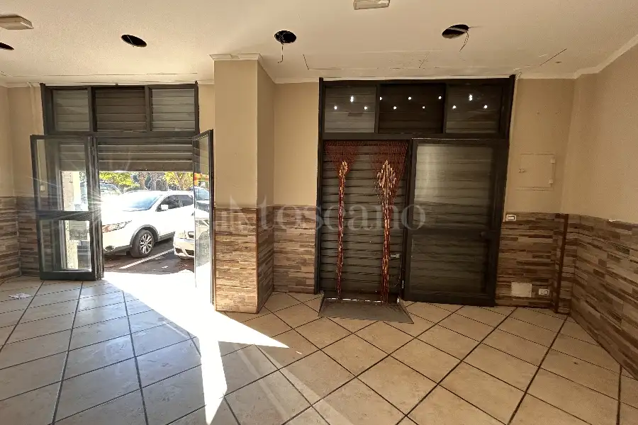 Negozio in vendita di 50 mq a €74.000 (rif. 128/2025)