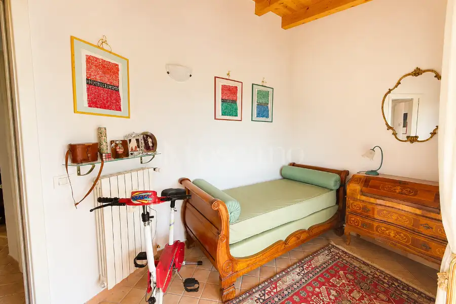 Villa in vendita di 400 mq a €1.200.000 (rif. 24/2026)