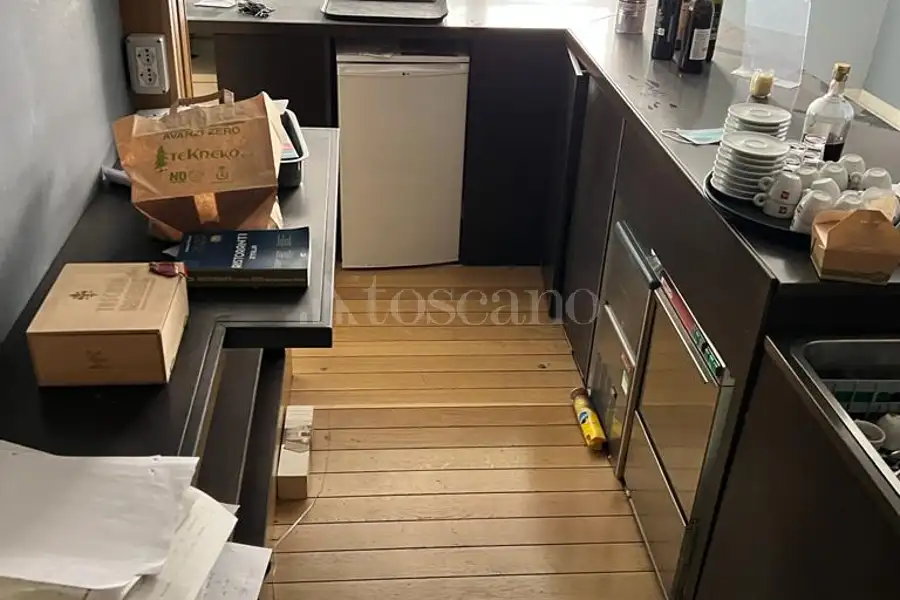 Negozio in affitto di 200 mq a €2.000 (rif. 76/2026)