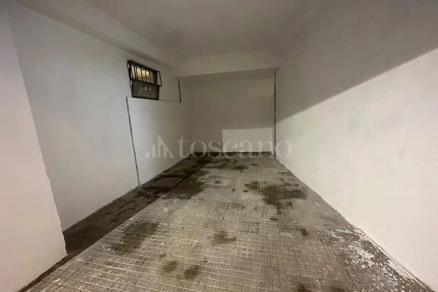 Box in affitto di 13 mq a €260 (rif. 1/2026)