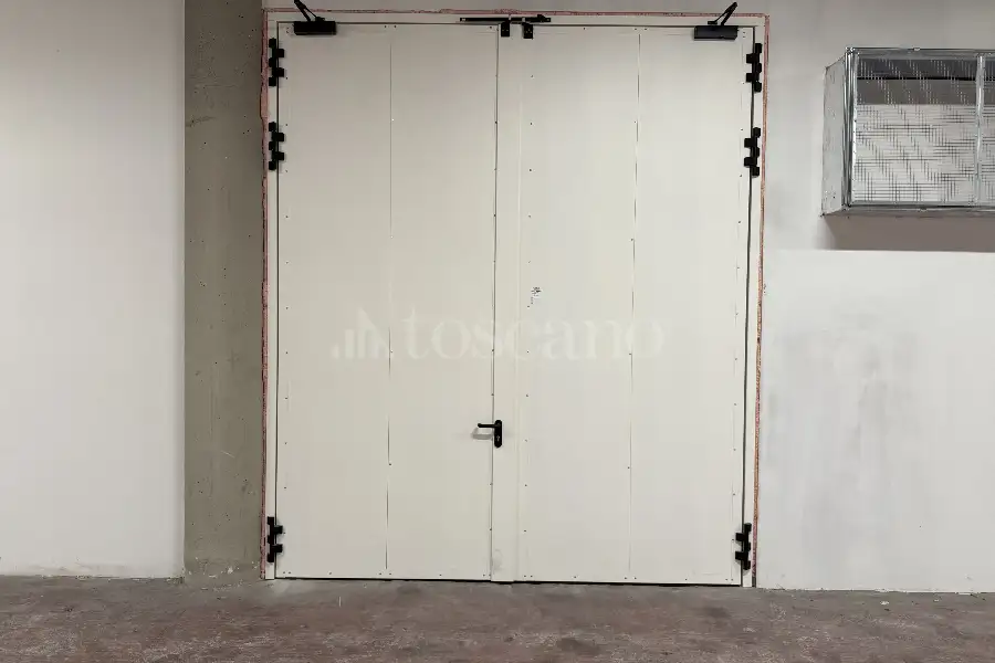 Magazzino in vendita di 300 mq a €70.000 (rif. 27/2025)