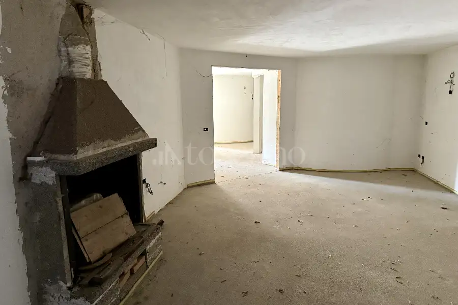 Villa Bifamiliare in vendita di 420 mq trattativa riservata (rif. 17/2026)