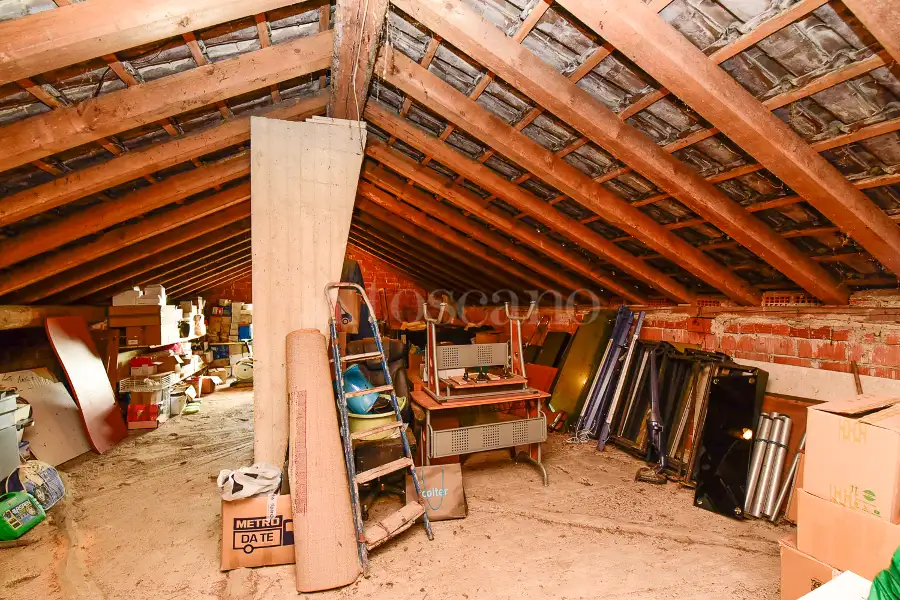 Casa Indipendente in vendita di 350 mq a €510.000 (rif. 50/2025)