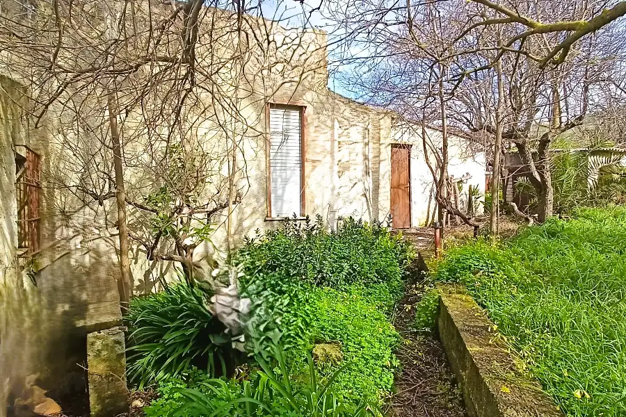 Casa Indipendente in vendita di 205 mq a €65.000 (rif. 12/2026)