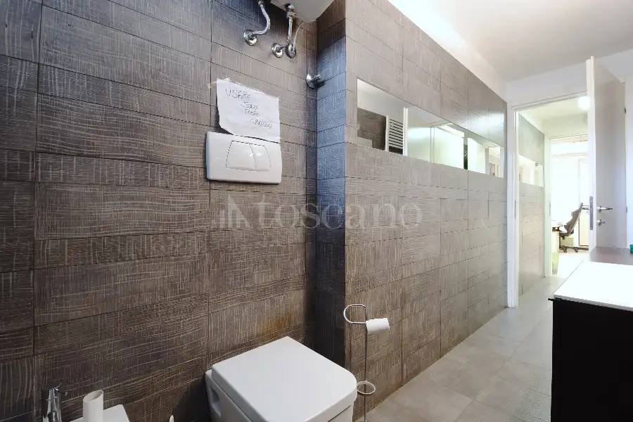 Ufficio in vendita di 145 mq a €490.000 (rif. 78/2026)
