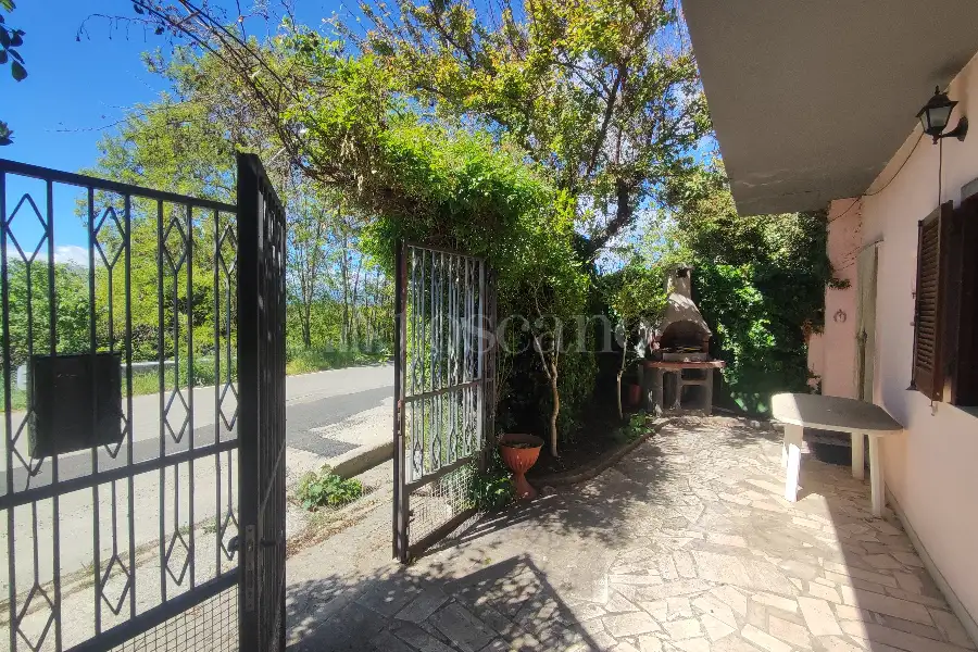 Villino a Schiera in vendita di 300 mq a €90.000 (rif. 22/2026)