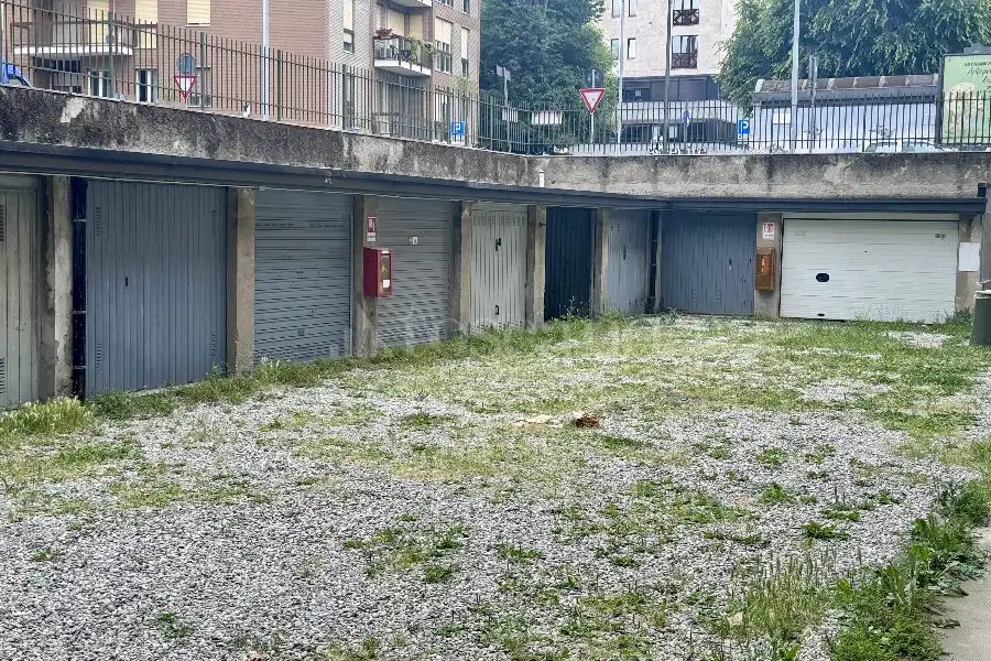Box in vendita di 35 mq a €69.000 (rif. 71/2025)