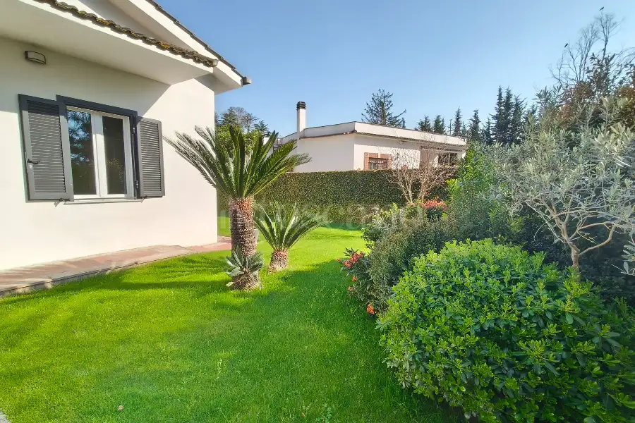 Villa in vendita di 150 mq a €649.000 (rif. 19/2026)