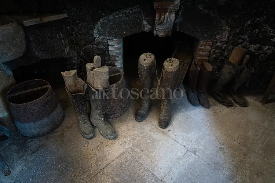 Villa in vendita di 1.200 mq a €4.250.000 (rif. 61/2026)