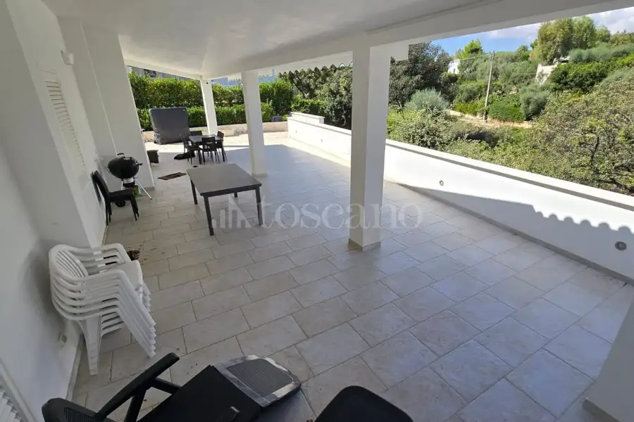 Villa in affitto di 110 mq a €7.000 (rif. 24/2026)