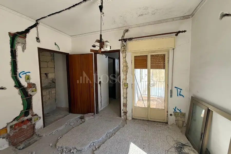 Casa Indipendente in vendita di 130 mq a €65.000 (rif. 35/2026)