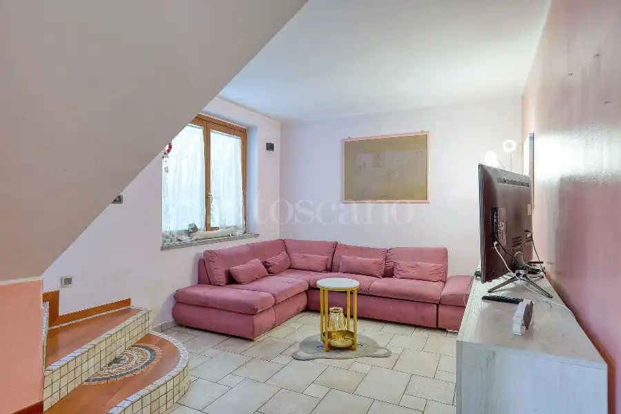 Villa in vendita di 240 mq a €360.000 (rif. 203/2026)