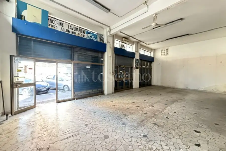 Negozio in vendita di 141 mq a €249.000 (rif. 56/2026)
