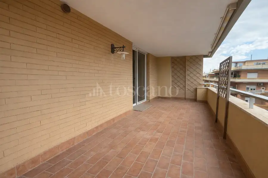 Attico in vendita di 80 mq a €278.000 (rif. 10/2026)