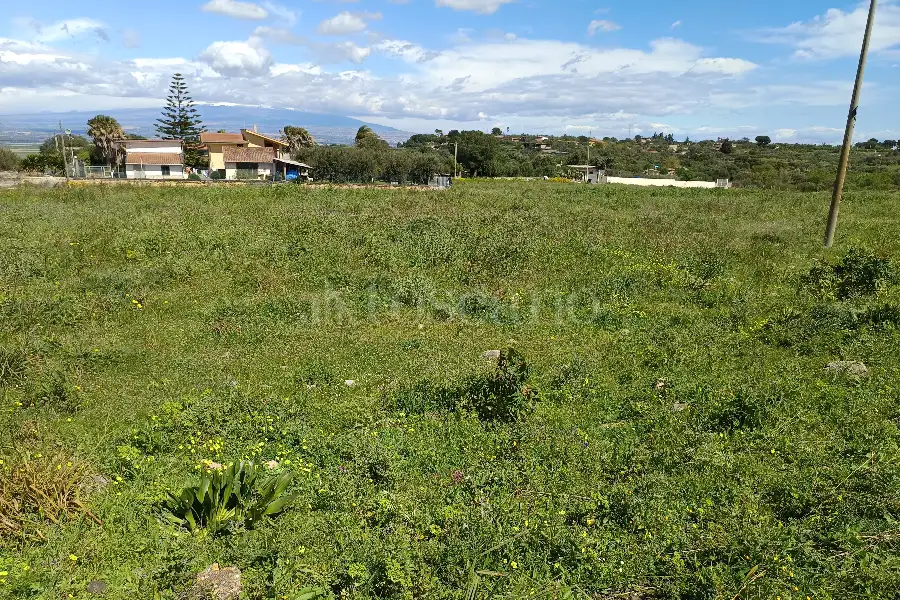 Agricolo in vendita di 5.700 mq a €16.000 (rif. 40/2026)