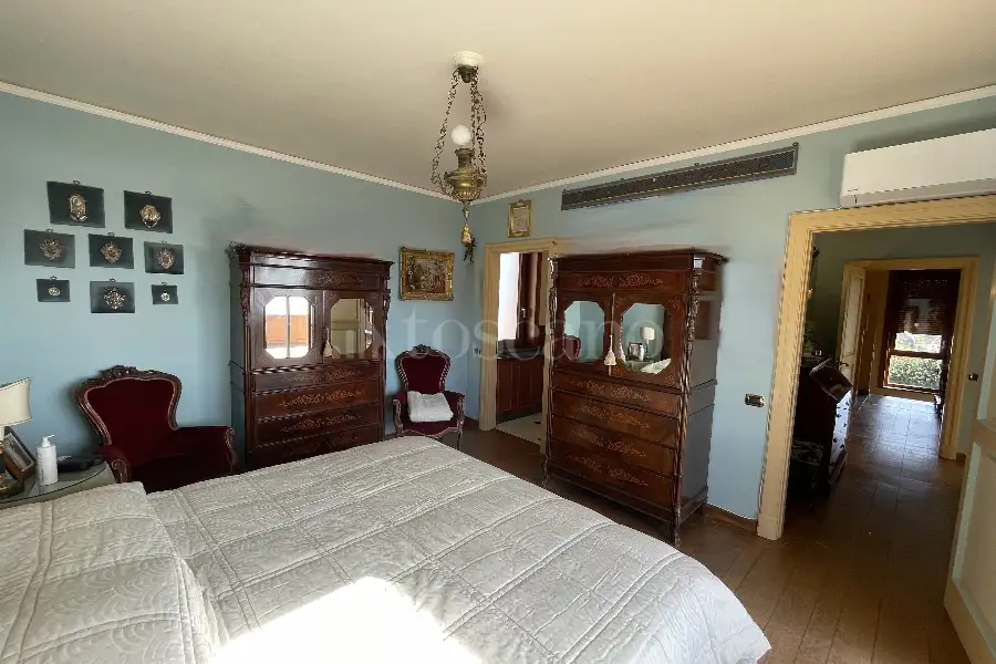 Villa in vendita di 500 mq a €1.500.000 (rif. 45/2025)
