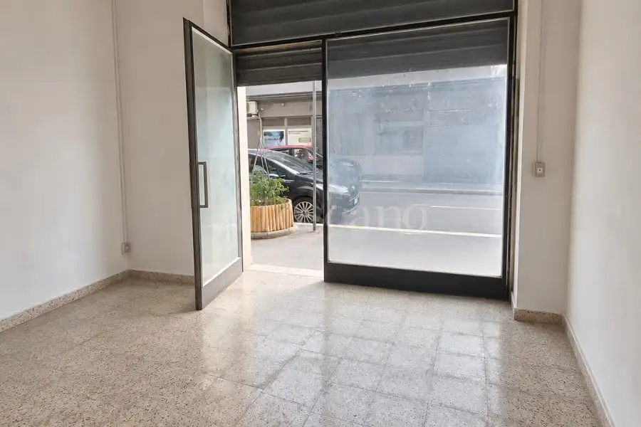 Negozio in affitto di 70 mq a €500 (rif. 62/2026)