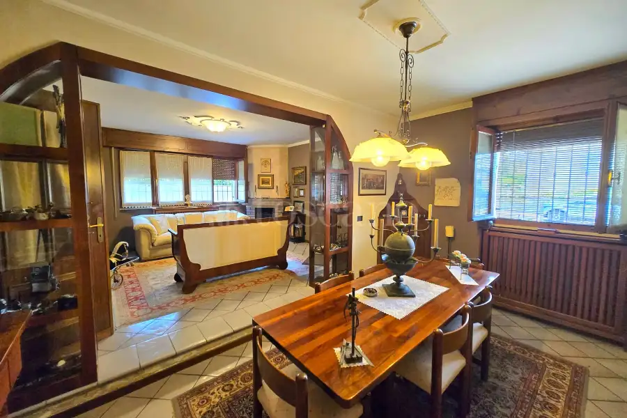 Villa Bifamiliare in vendita di 200 mq a €419.000 (rif. 35/2025)