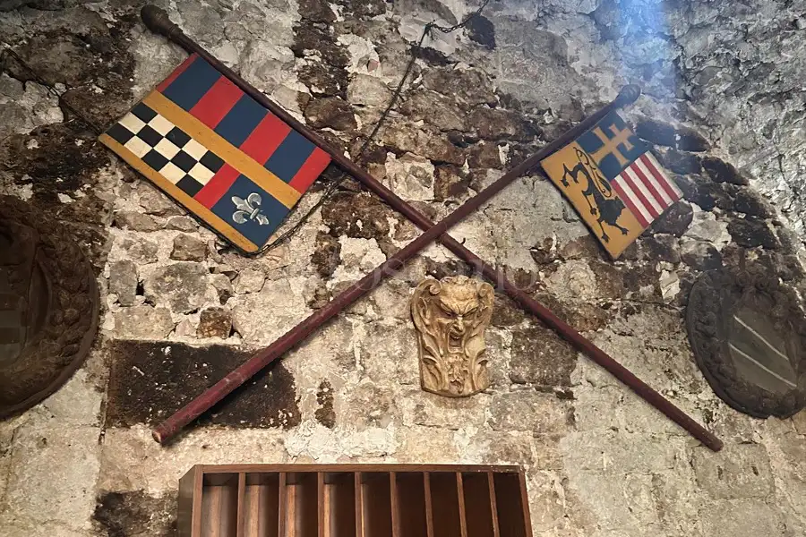 Palazzo in vendita di 3.000 mq trattativa riservata (rif. 69/2026)